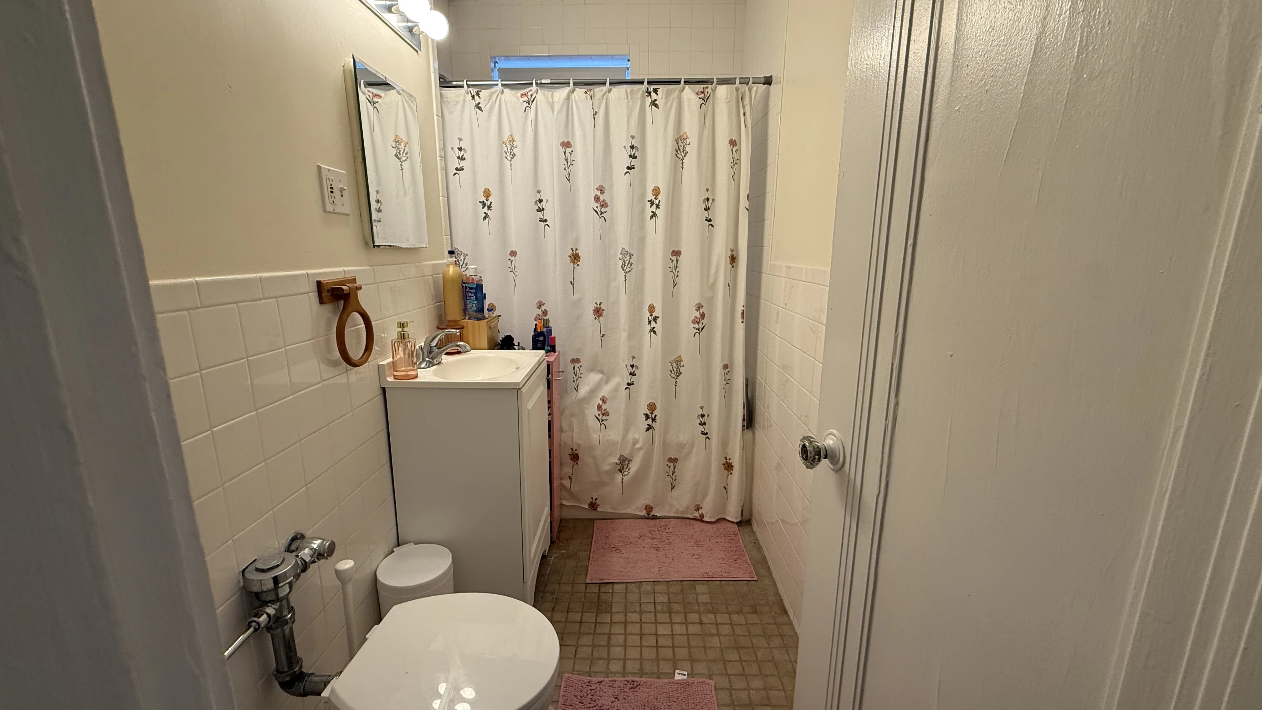 1 bed, 1 bath apartment for rent at 81 Strathmore Rd Unit 32, Brighton — photo 7 of 13