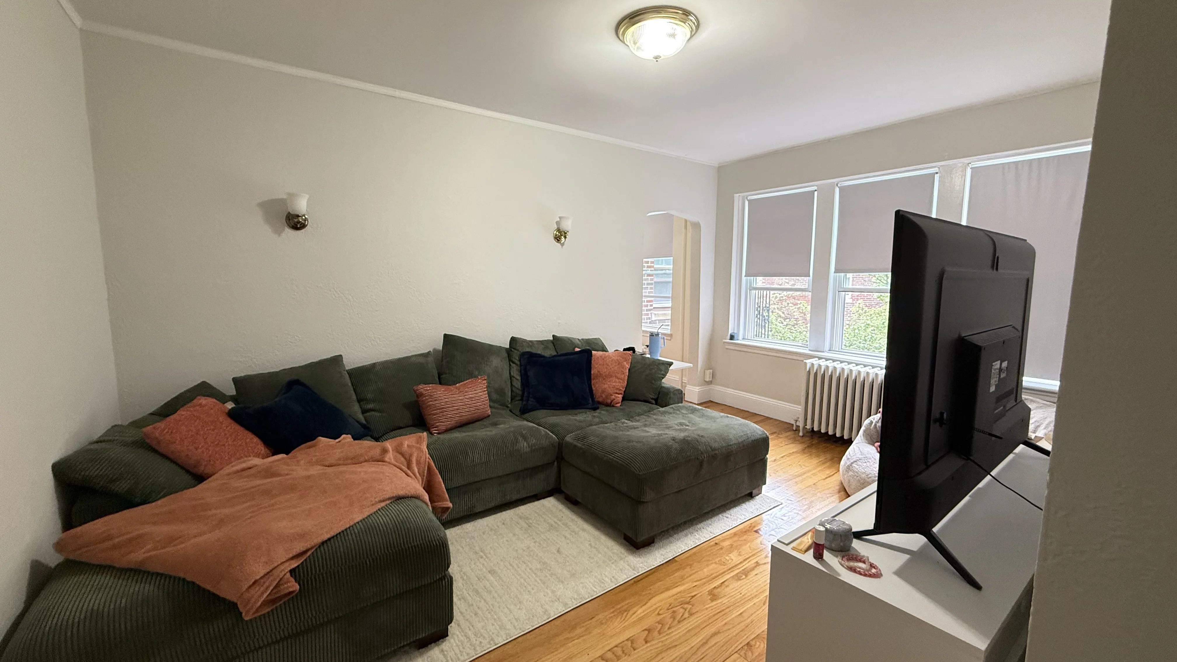 1 bed, 1 bath apartment for rent at 81 Strathmore Rd Unit 32, Brighton — photo 2 of 13