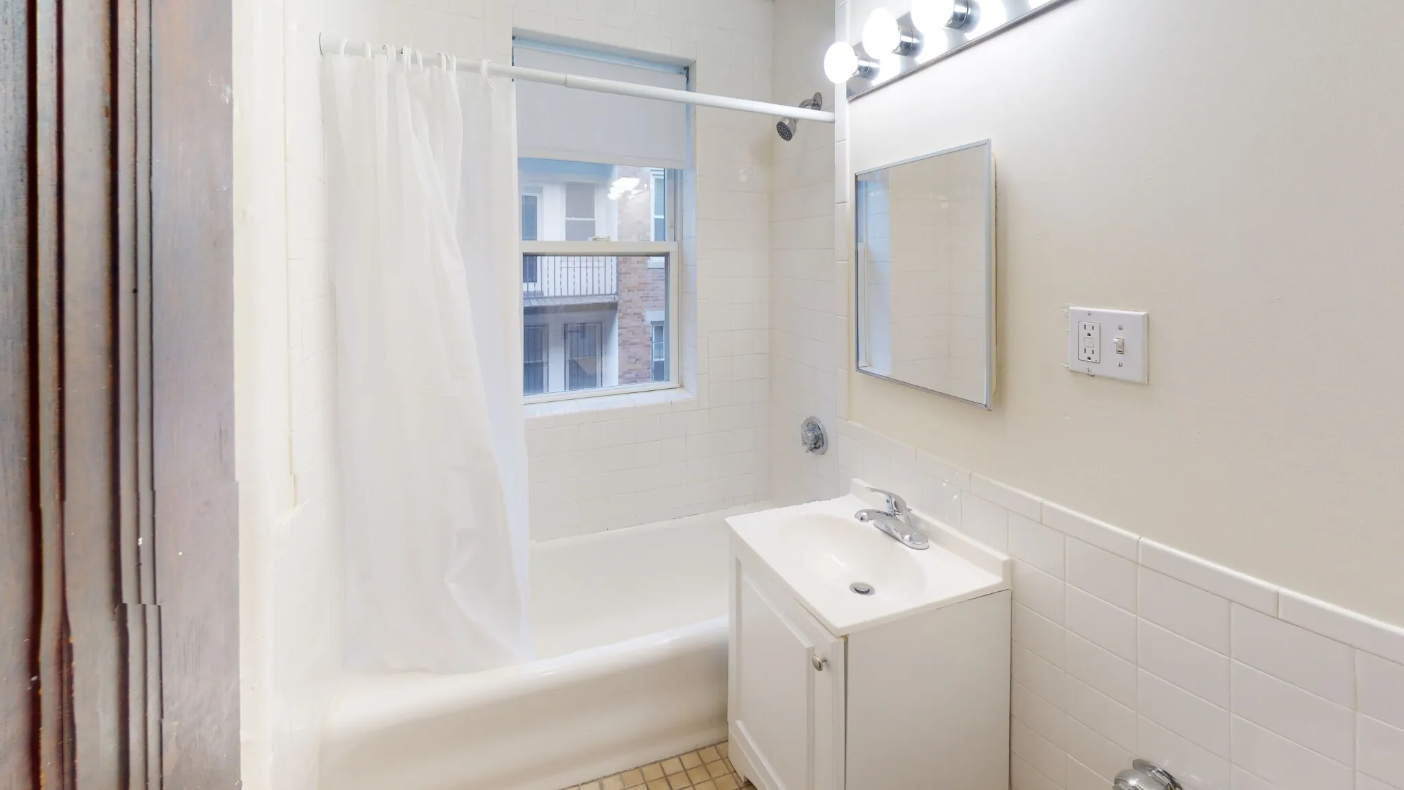 Studio bed, 1 bath apartment for rent at 81 Strathmore Rd Unit 34, Brighton — photo 5 of 10