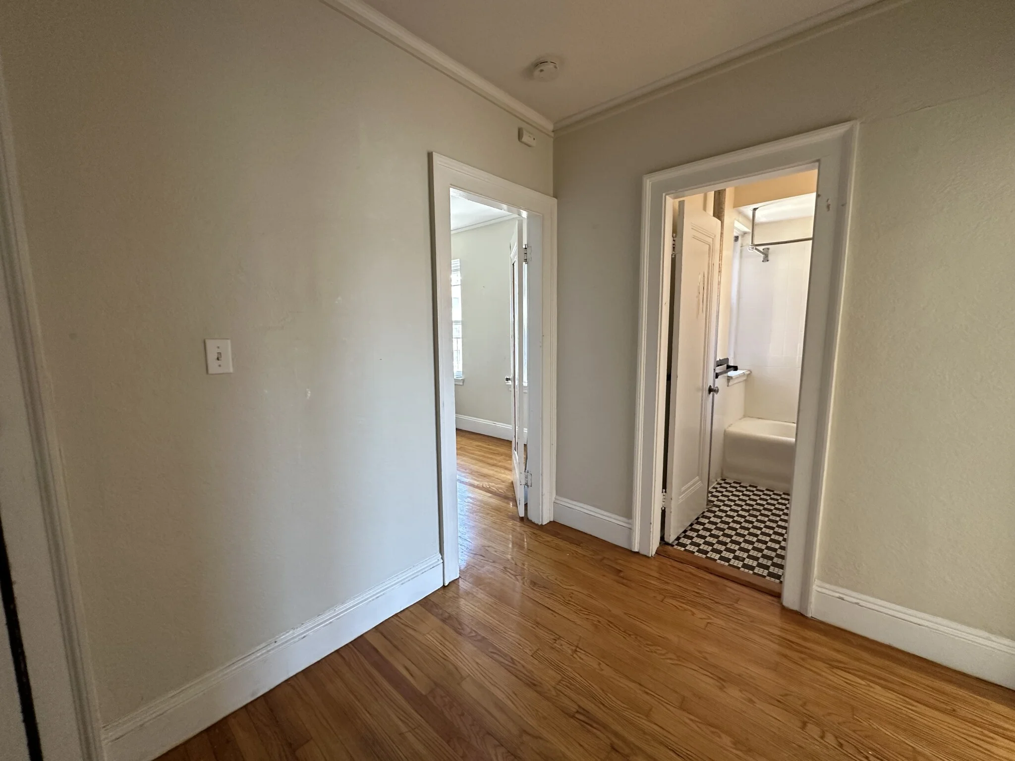 1 bed, 1 bath apartment for rent at 81 Strathmore Rd Unit 37, Brighton — photo 9 of 11