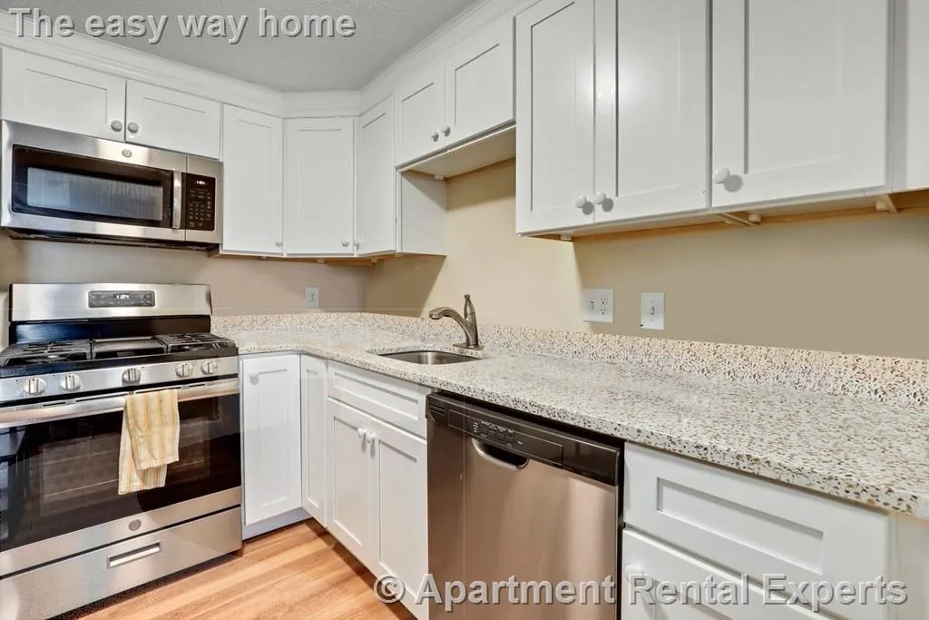 1 bed, 1 bath apartment for rent at 81 Summer St Unit 2, Union Square — photo 2 of 10