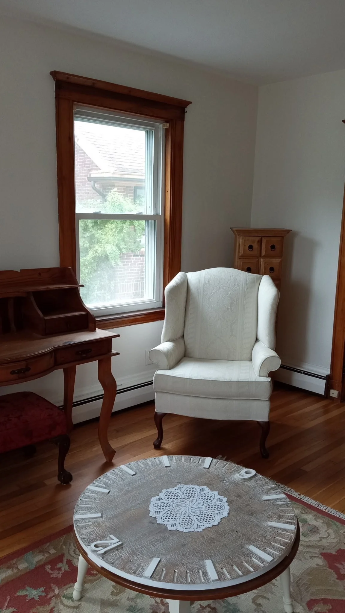 3 bed, 1 bath apartment for rent at 81 Sunnyside Av Unit 1, Winthrop — photo 6 of 21