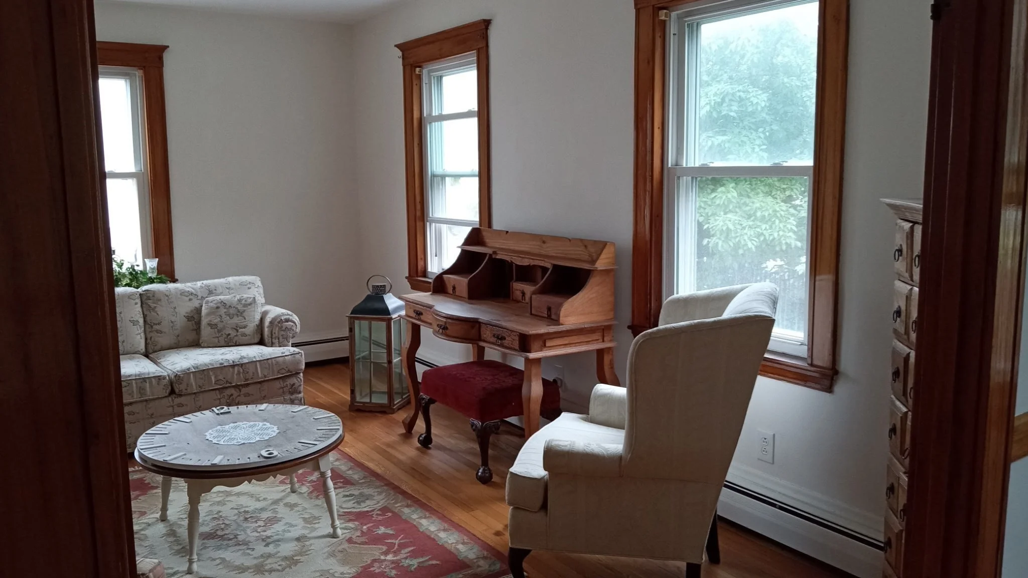 3 bed, 1 bath apartment for rent at 81 Sunnyside Av Unit 1, Winthrop — photo 5 of 21