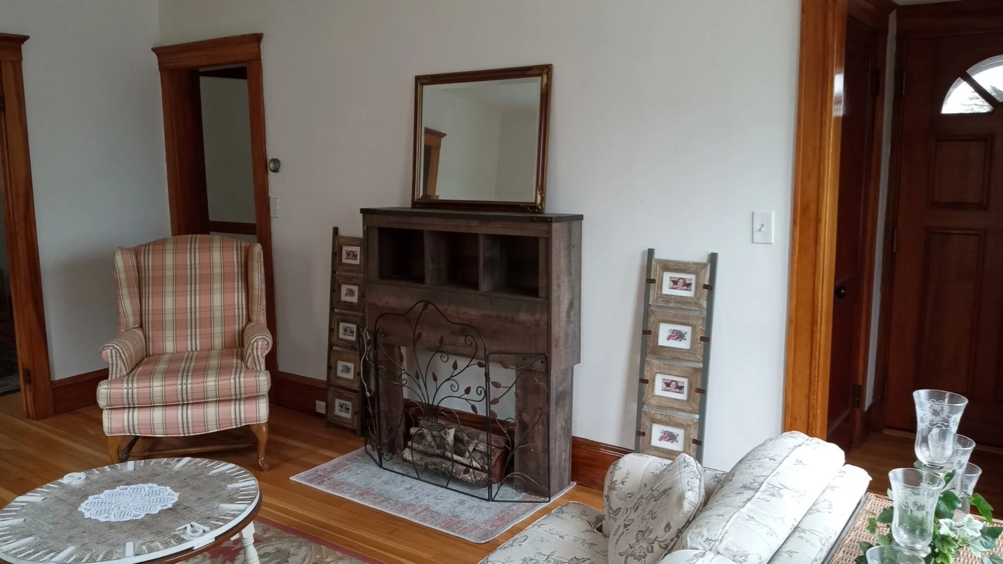 3 bed, 1 bath apartment for rent at 81 Sunnyside Av Unit 1, Winthrop — photo 8 of 21