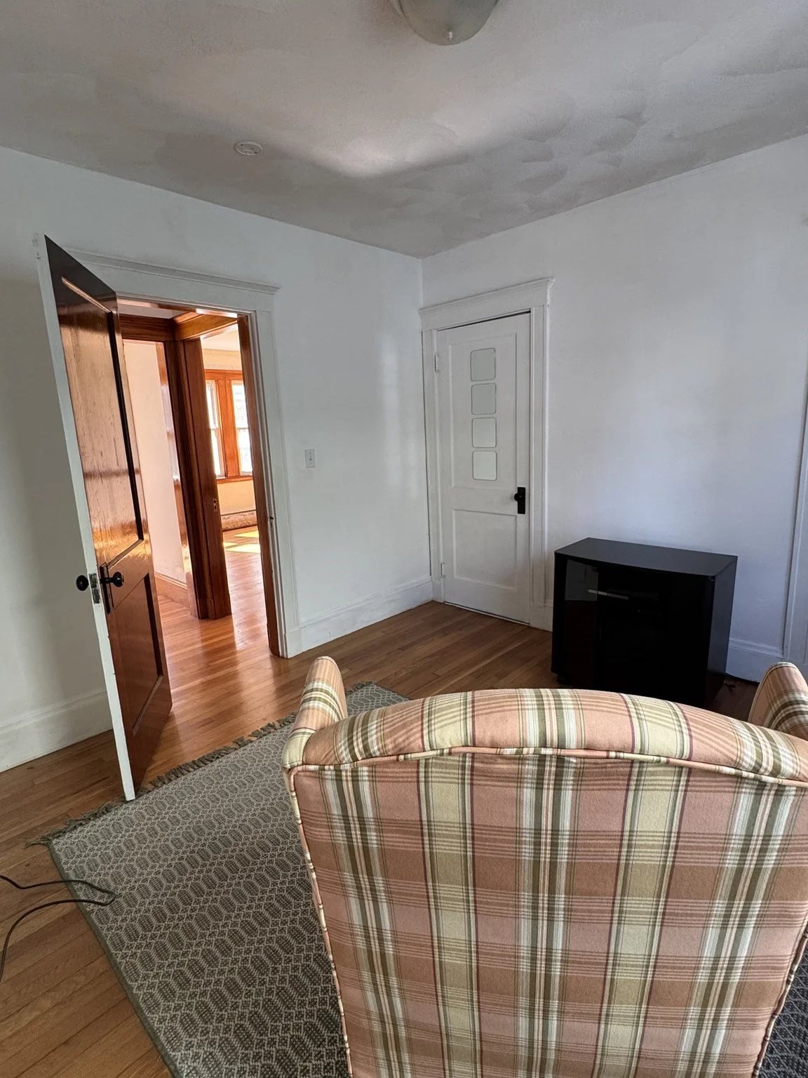 3 bed, 1 bath apartment for rent at 81 Sunnyside Av Unit 1, Winthrop — photo 25 of 28