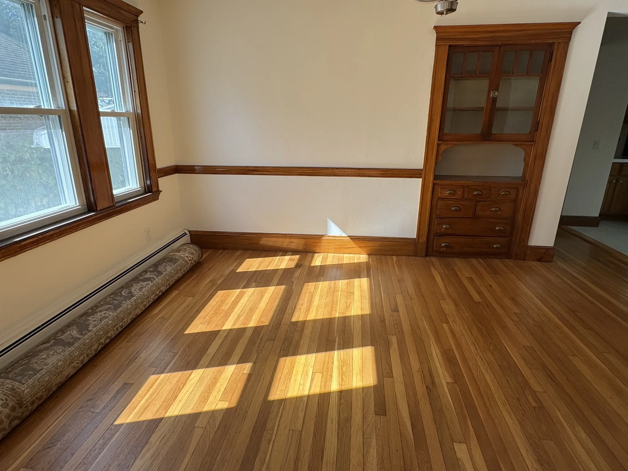 3 bed, 1 bath apartment for rent at 81 Sunnyside Av Unit 1, Winthrop — photo 24 of 28