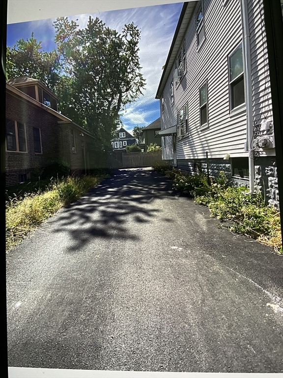 3 bed, 1 bath apartment for rent at 81 Sunnyside Ave Unit 2, Winthrop — photo 5 of 27