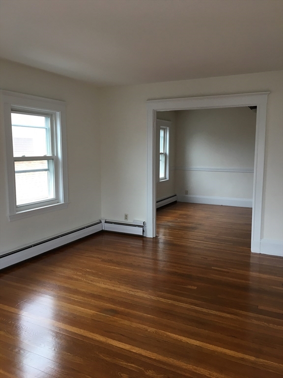 3 bed, 1 bath apartment for rent at 81 Sunnyside Ave Unit 2, Winthrop — photo 11 of 27