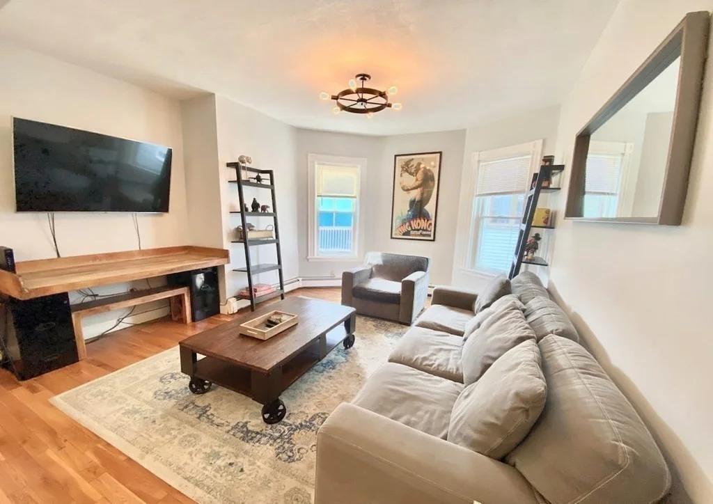3 bed, 2 bath apartment for rent at 81 Sydney St Unit 1, Dorchester — photo 2 of 16