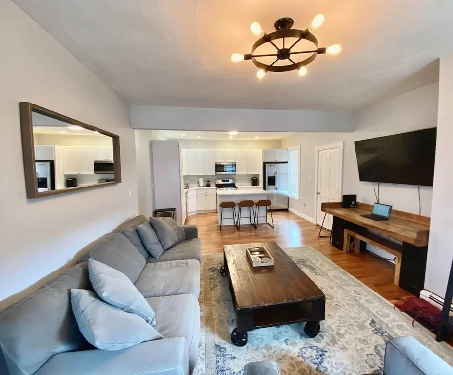 3 bed, 2 bath apartment for rent at 81 Sydney St Unit 1, Dorchester — photo 3 of 16