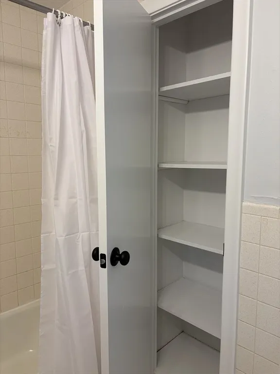 1 bed, 1 bath apartment for rent at 81 Trapelo Unit 50, Waltham — photo 10 of 17