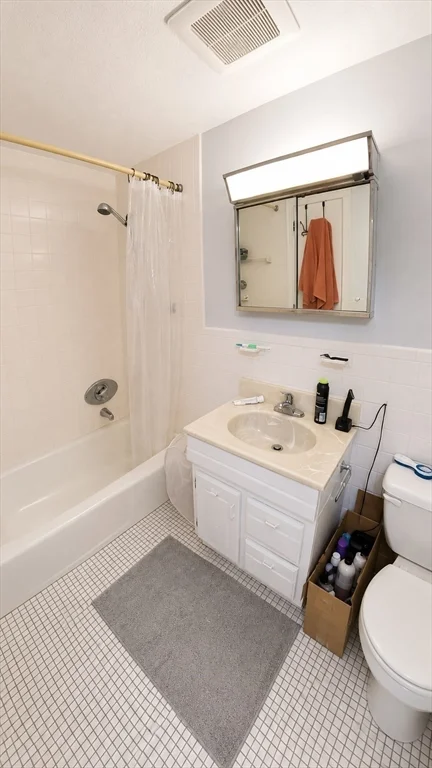 1 bed, 1 bath apartment for rent at 81 Trapelo Unit 55, Waltham — photo 11 of 12