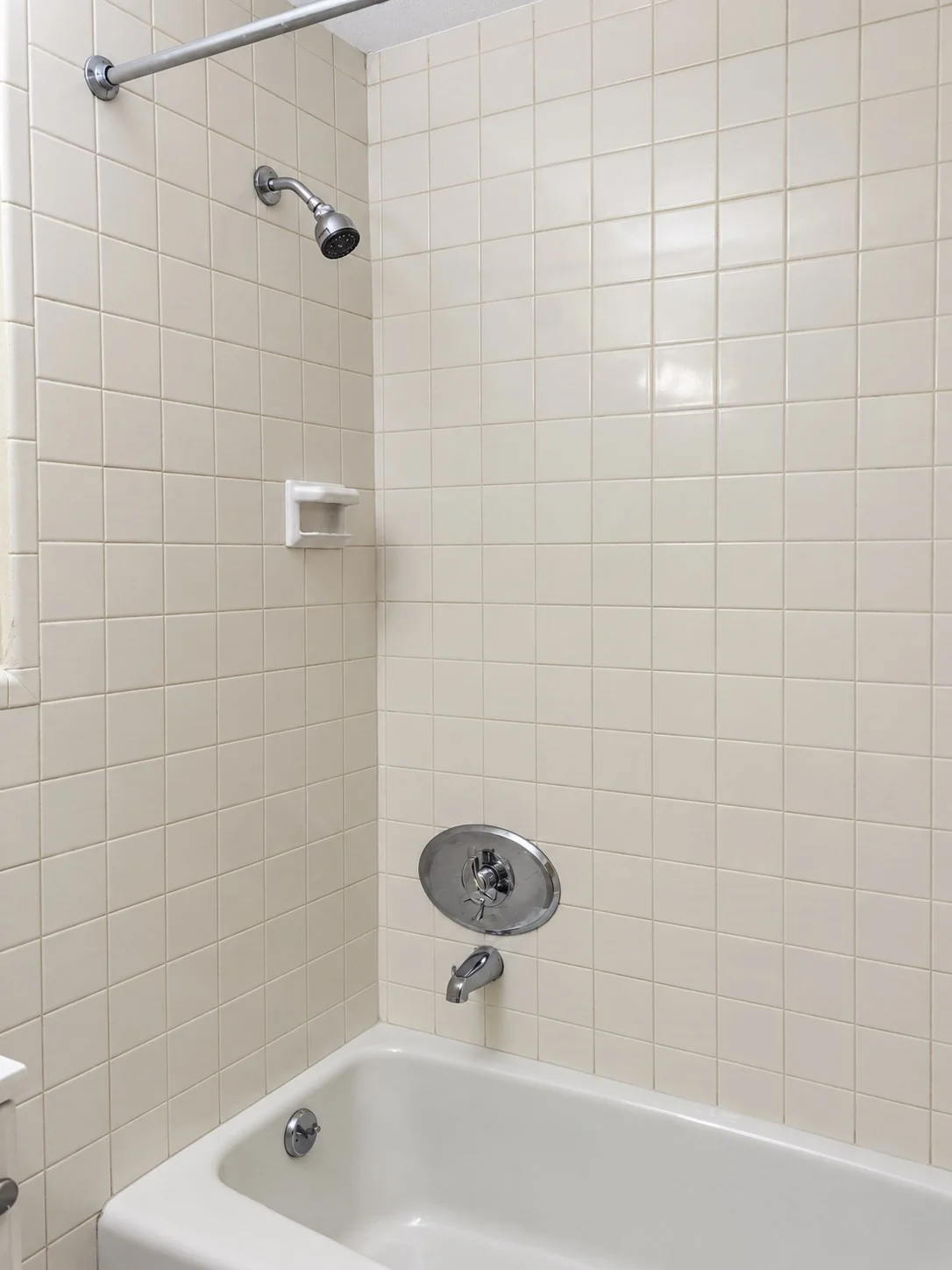 1 bed, 1 bath apartment for rent at 81 Trapelo Unit 58, Waltham — photo 8 of 15