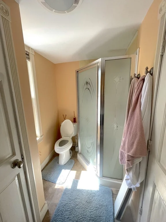 3 bed, 2 bath apartment for rent at 81 Walnut St, West Bridgewater — photo 10 of 17