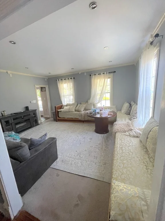 3 bed, 2 bath apartment for rent at 81 Walnut St, West Bridgewater — photo 7 of 17