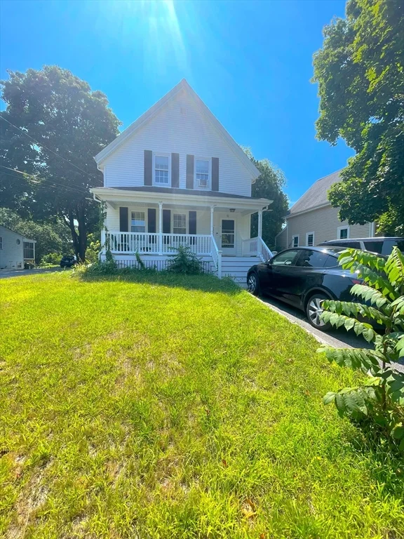 3 bed, 2 bath apartment for rent at 81 Walnut St, West Bridgewater — photo 1 of 17