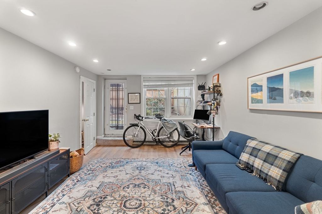 1 bed, 1 bath apartment for rent at 81 Waltham St Unit 1, Boston — photo 2 of 27