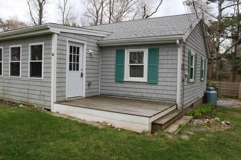 2 bed, 1 bath apartment for rent at 81 Winthrop Rd Unit 81, Manomet — photo 2 of 37