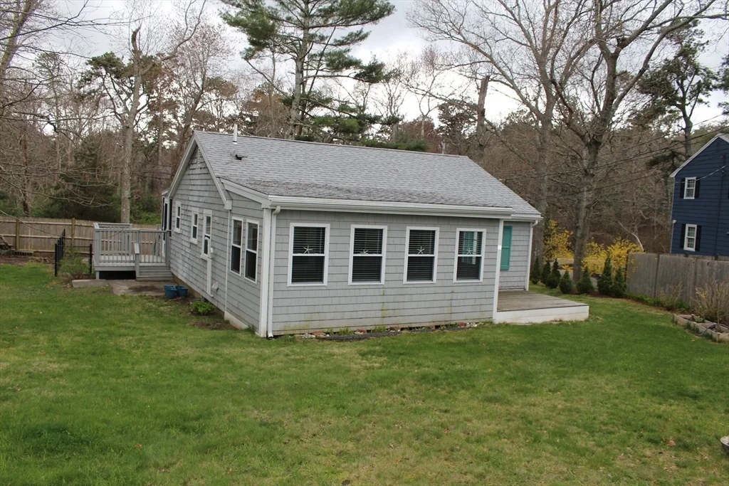 2 bed, 1 bath apartment for rent at 81 Winthrop Rd Unit 81, Manomet — photo 31 of 37
