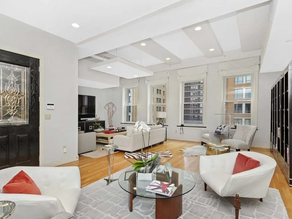 3 bed, 2 bath apartment for rent at 811 Boylston Unit 5, Back Bay — photo 2 of 18