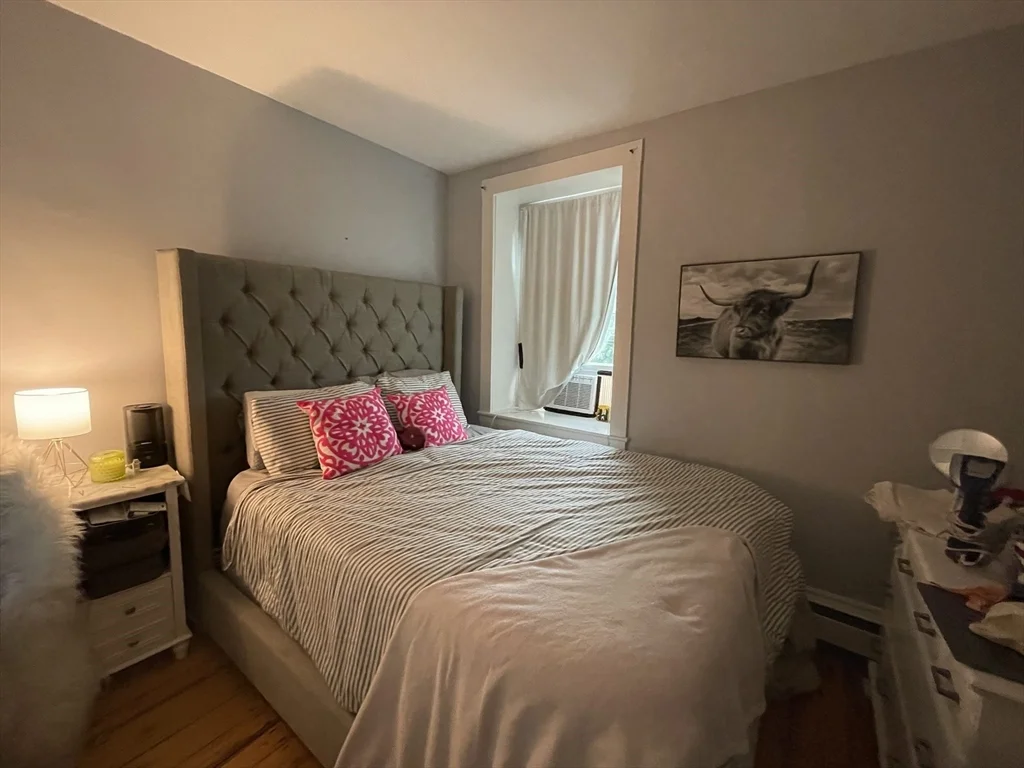 2 bed, 1 bath apartment for rent at 811 East Broadway Unit 3, South Boston — photo 17 of 21