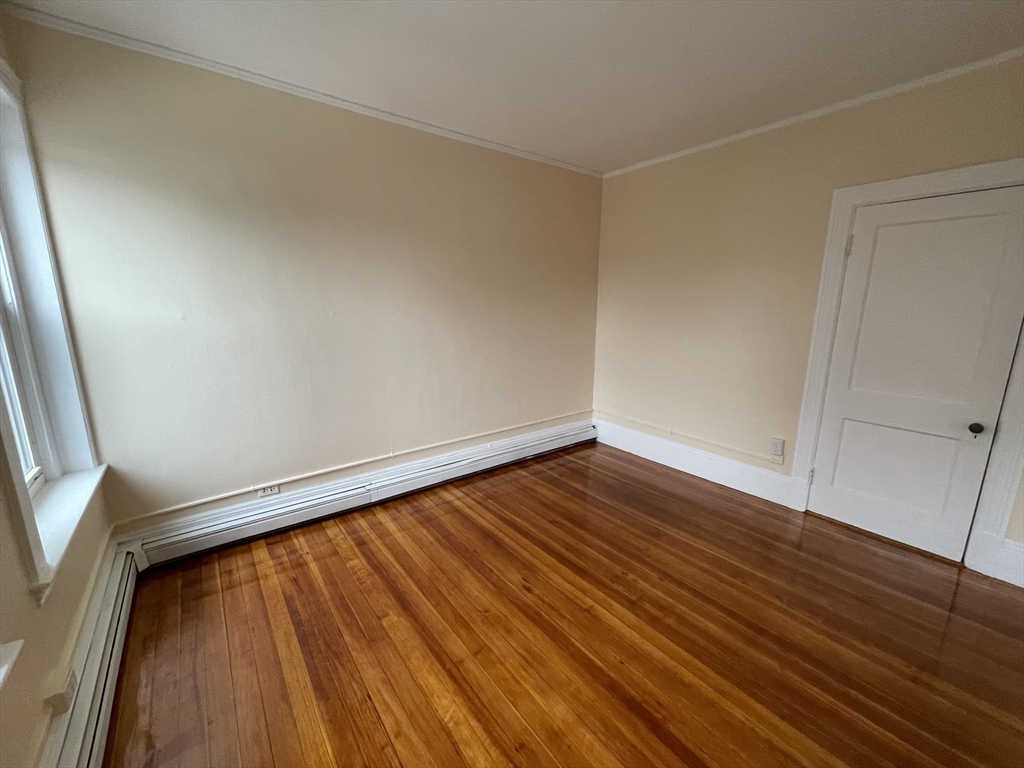 3 bed, 2 bath apartment for rent at 811 Washington Unit 3, Salisbury Road - Corey Farm — photo 4 of 14