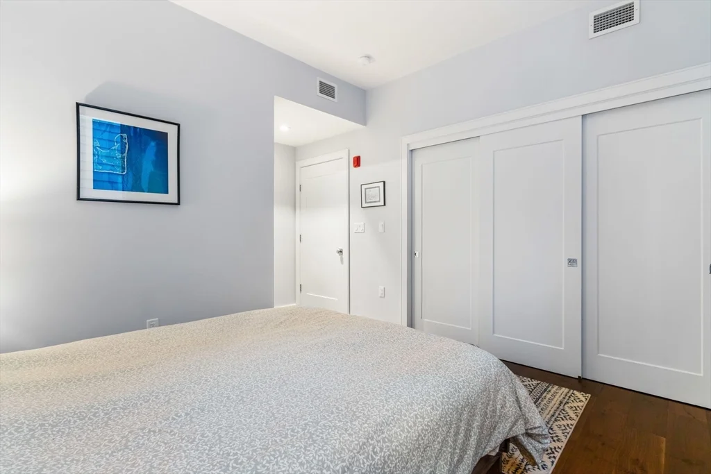 2 bed, 2 bath apartment for rent at 812 East 6th St Unit 12, South Boston — photo 10 of 20
