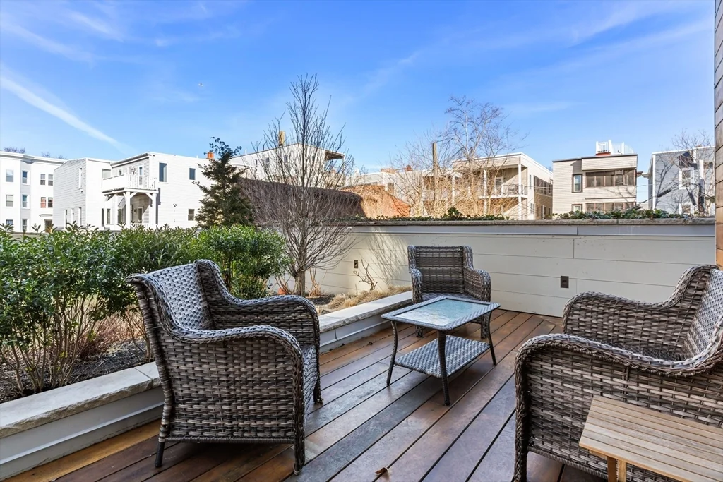 2 bed, 2 bath apartment for rent at 812 East 6th St Unit 12, South Boston — photo 16 of 20