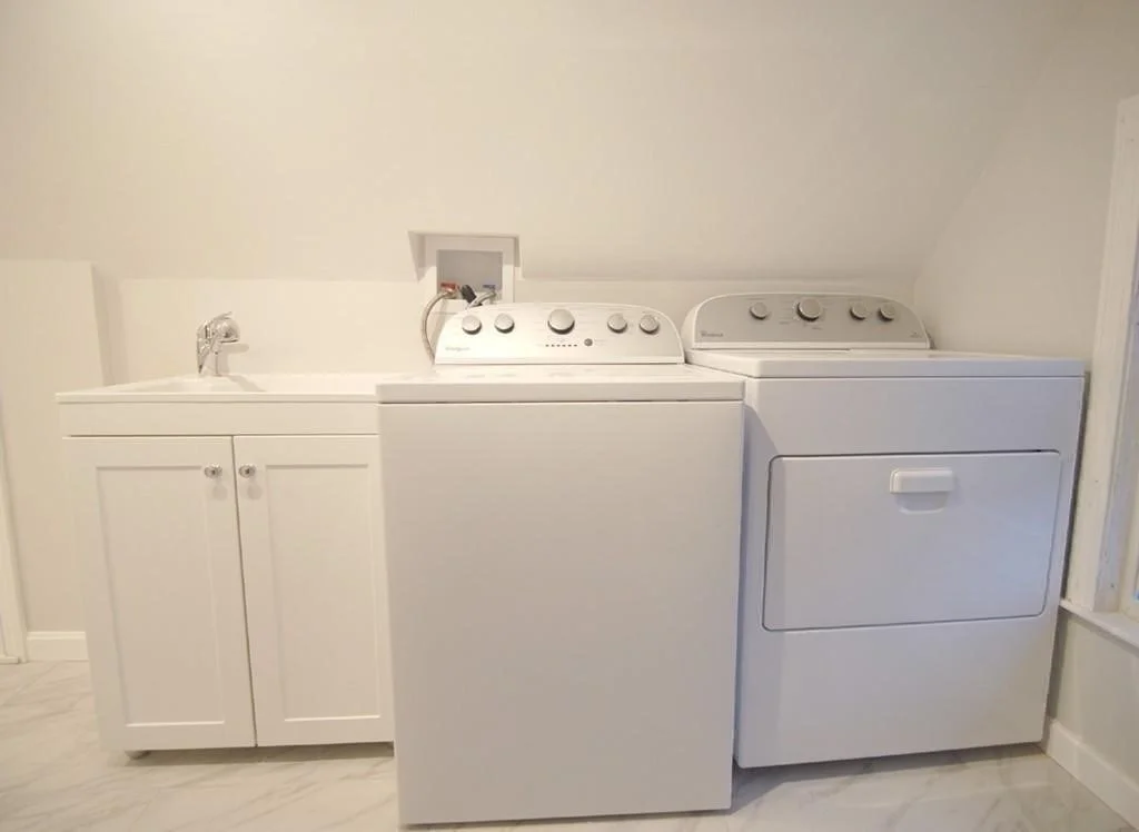 6 bed, 2 bath apartment for rent at 812 Moody St Unit 2, South Side — photo 21 of 29