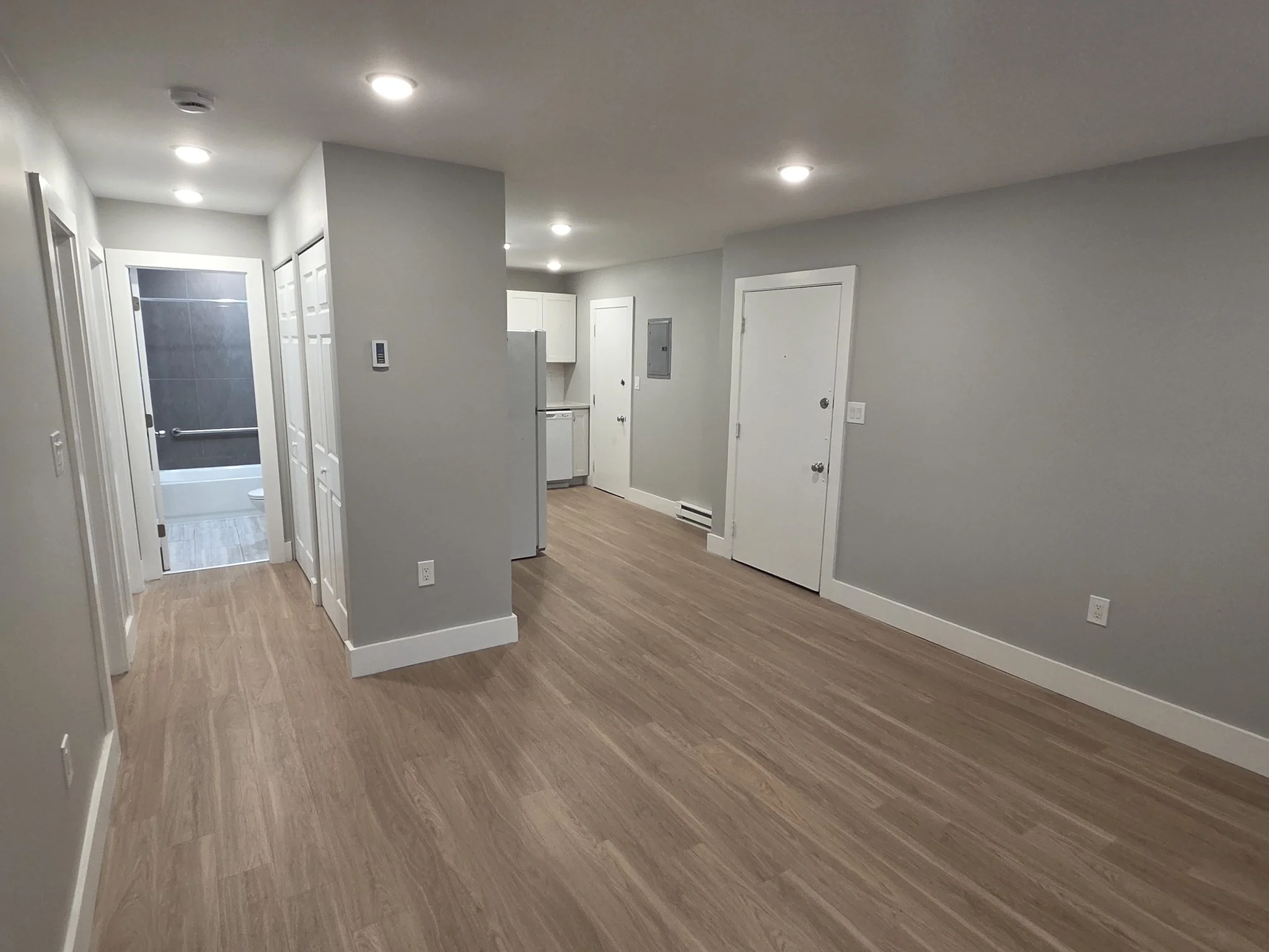 2 bed, 1 bath apartment for rent at 815 Morton Unit 1, Mattapan — photo 5 of 15