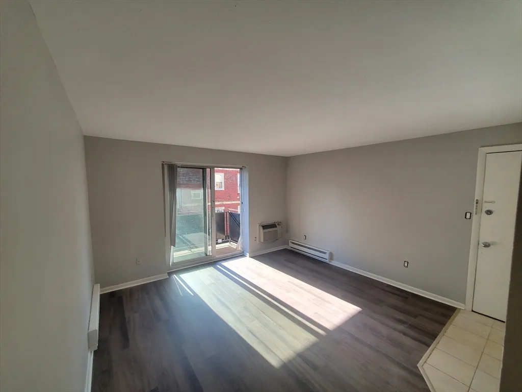 2 bed, 1 bath apartment for rent at 815 Morton Unit 18, Mattapan — photo 6 of 12