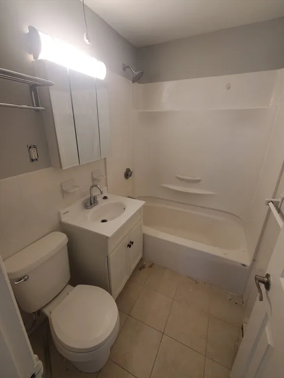 2 bed, 1 bath apartment for rent at 815 Morton Unit 18, Mattapan — photo 11 of 12