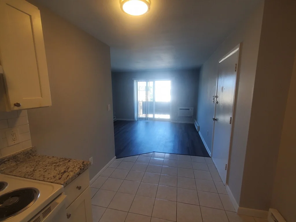 2 bed, 1 bath apartment for rent at 815 Morton Unit 21, Mattapan — photo 5 of 17