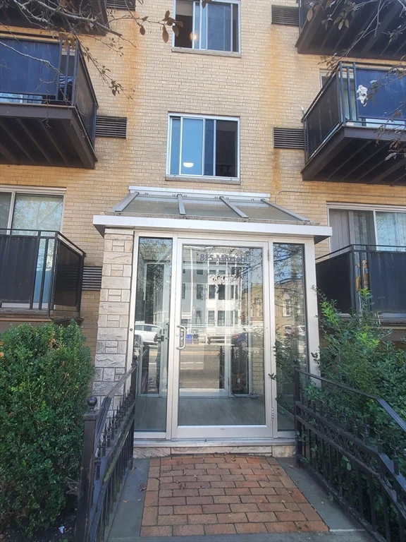 2 bed, 1 bath apartment for rent at 815 Morton Unit 21, Mattapan — photo 15 of 17