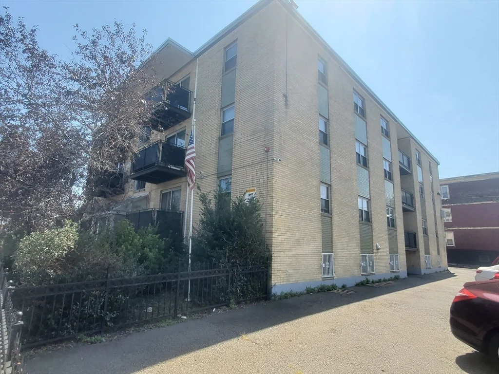 2 bed, 1 bath apartment for rent at 815 Morton Unit 21, Mattapan — photo 16 of 17