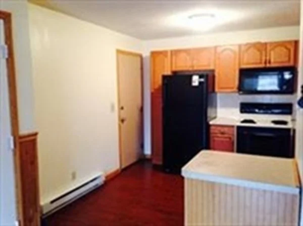 2 bed, 1 bath apartment for rent at 816 County St Unit 18, Taunton — photo 6 of 12