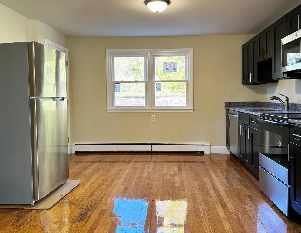 2 bed, 1 bath apartment for rent at 817 Country Way Unit 4, Scituate — photo 8 of 8
