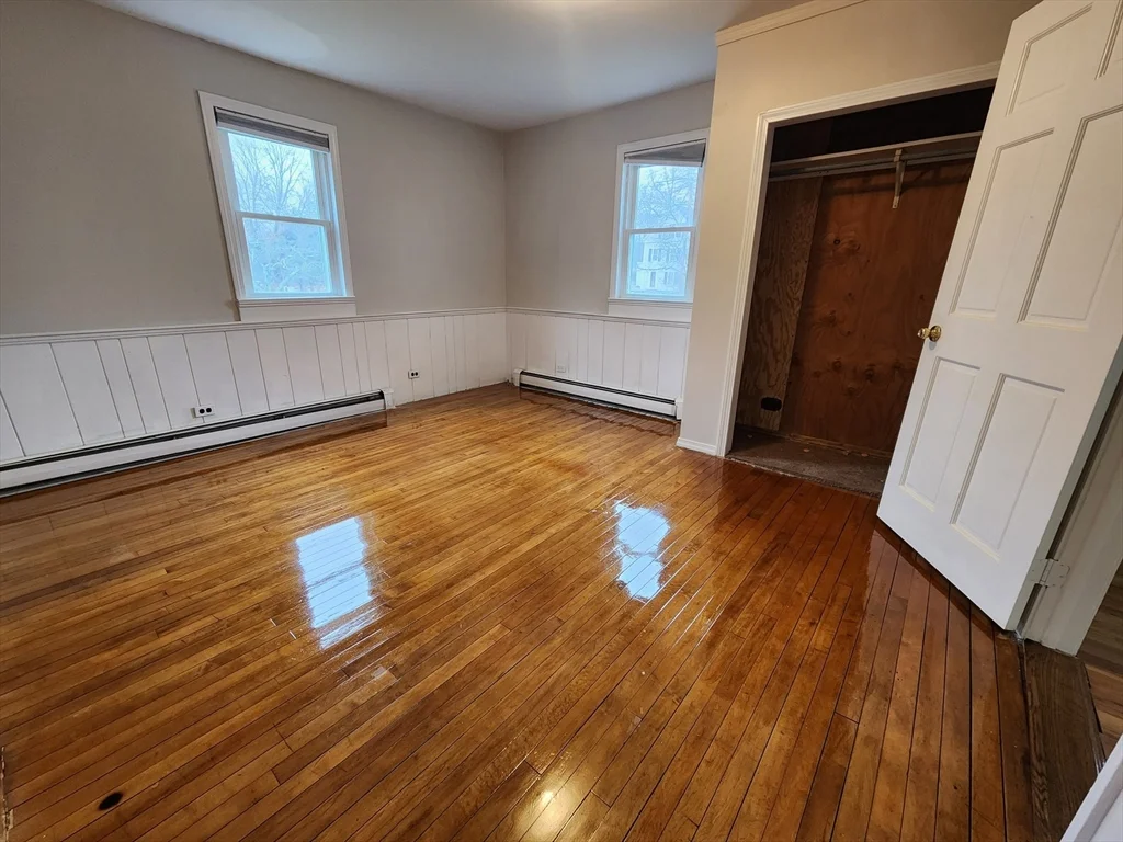 4 bed, 1 bath apartment for rent at 818 Bedford Unit 1, East Bridgewater — photo 6 of 9