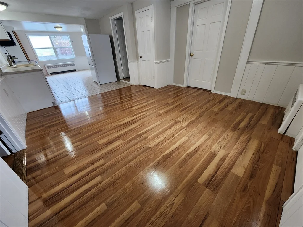 4 bed, 1 bath apartment for rent at 818 Bedford Unit 1, East Bridgewater — photo 5 of 9