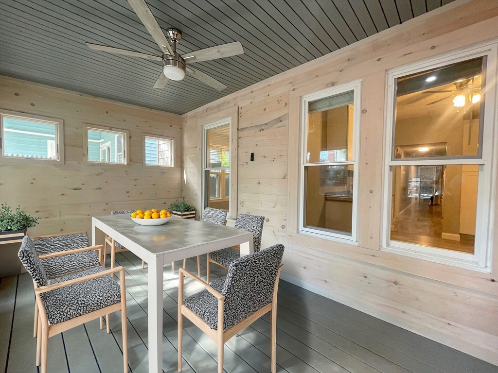 3 bed, 2 bath apartment for rent at 819 East 2nd St Unit 1, South Boston — photo 2 of 14