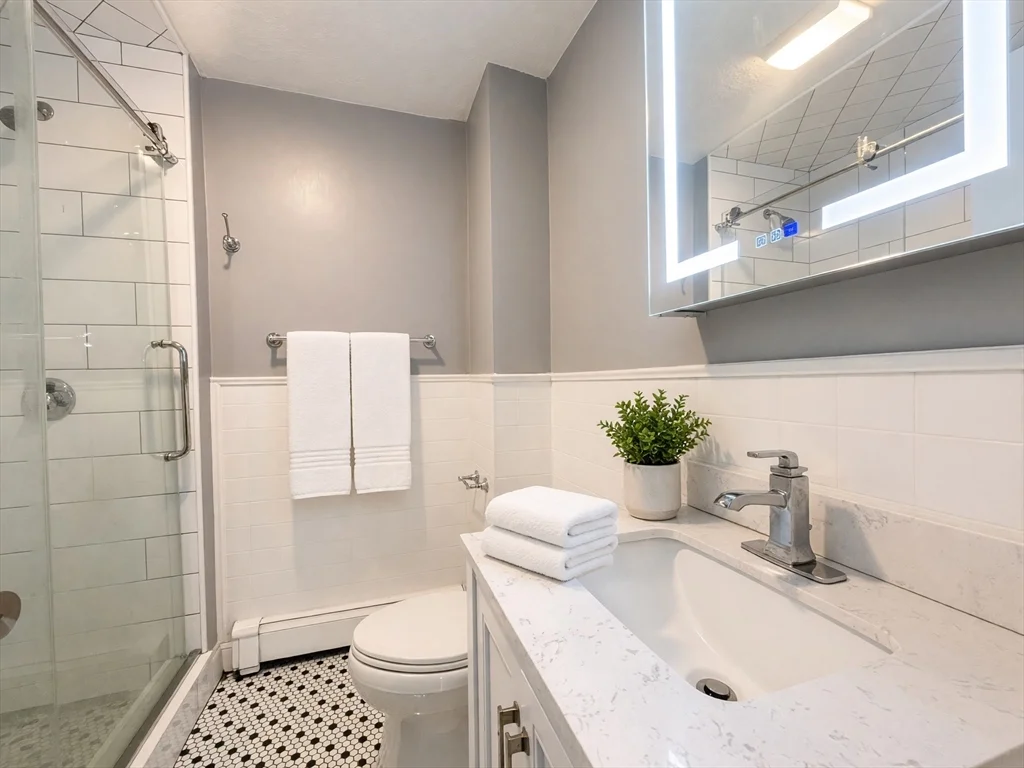 3 bed, 2 bath apartment for rent at 819 East Second St Unit 1, South Boston — photo 7 of 28