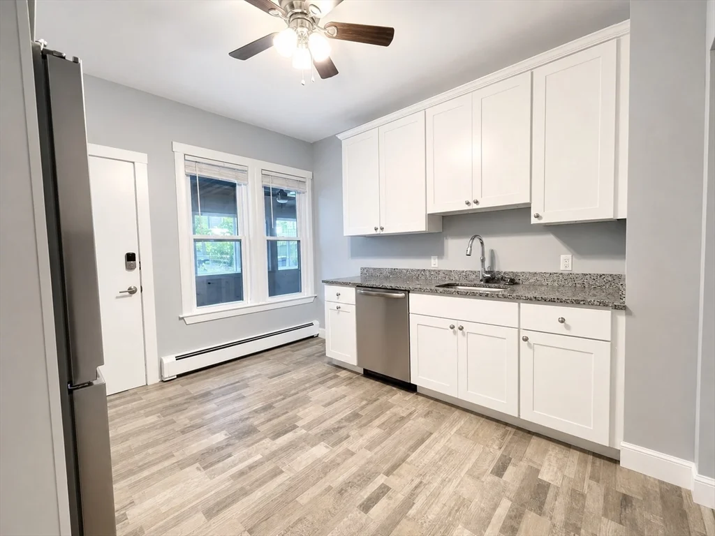 3 bed, 2 bath apartment for rent at 819 East Second St Unit 1, South Boston — photo 8 of 28
