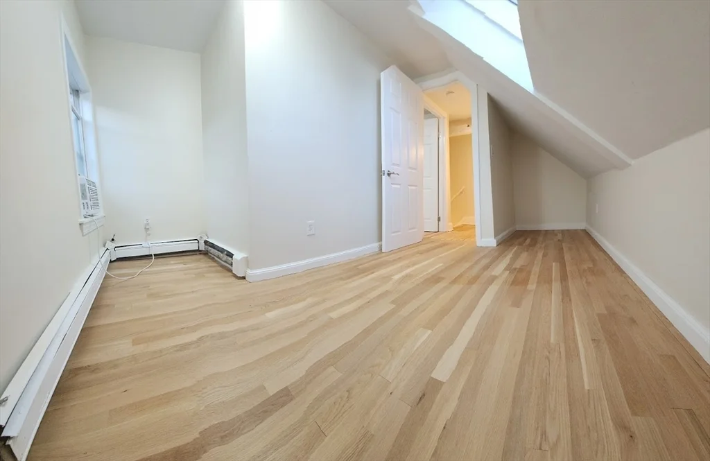 4 bed, 1 bath apartment for rent at 82-84 Sea St Unit 84, North Weymouth — photo 8 of 10