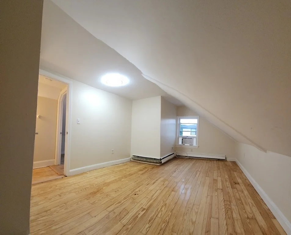 4 bed, 1 bath apartment for rent at 82-84 Sea St Unit 84, North Weymouth — photo 7 of 10