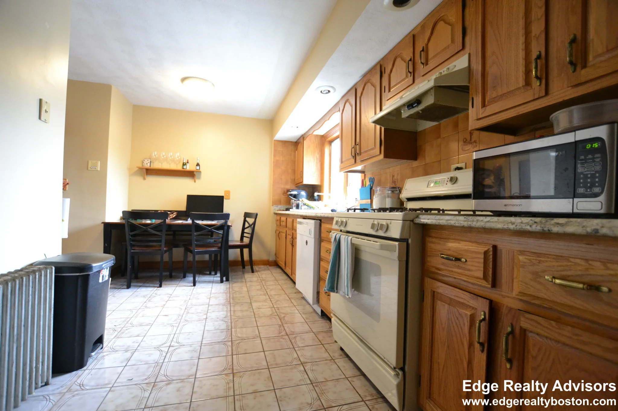 2 bed, 1 bath apartment for rent at 82 Beechcroft St Unit 3, Oak Square — photo 7 of 8