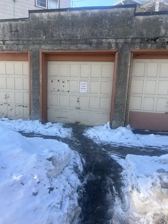 Studio bed apartment for rent at 82 Belgrade Ave Unit 0, Roslindale — photo 1 of 2