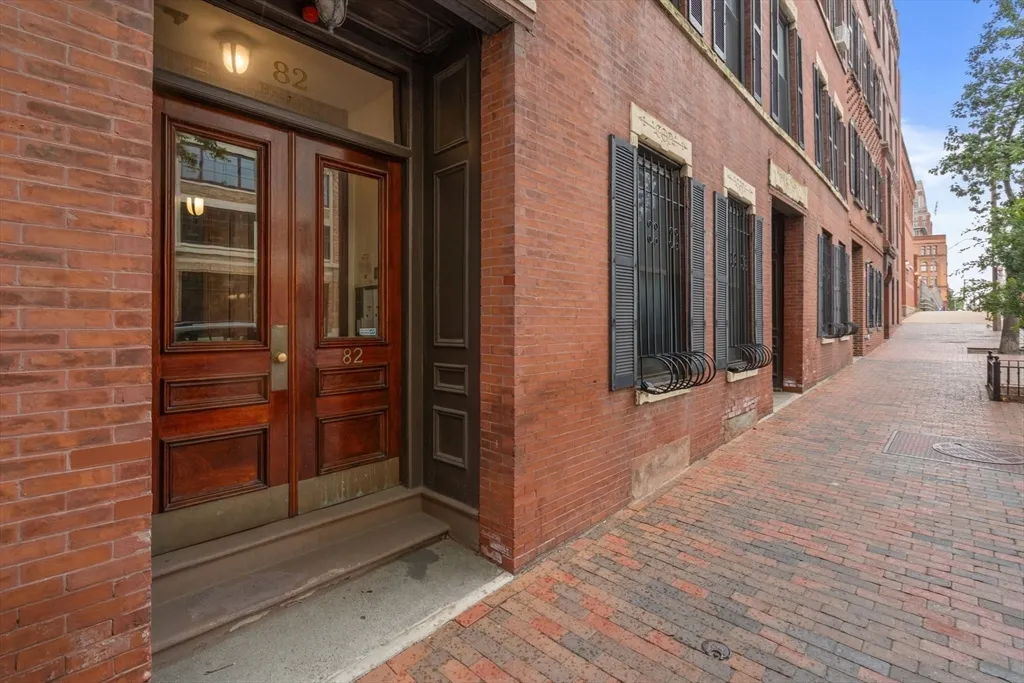 3 bed, 2 bath apartment for rent at 82 Berkeley St Unit 5, Columbus — photo 29 of 32