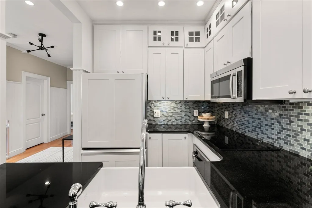 3 bed, 2 bath apartment for rent at 82 Berkeley St Unit 5, Columbus — photo 18 of 32