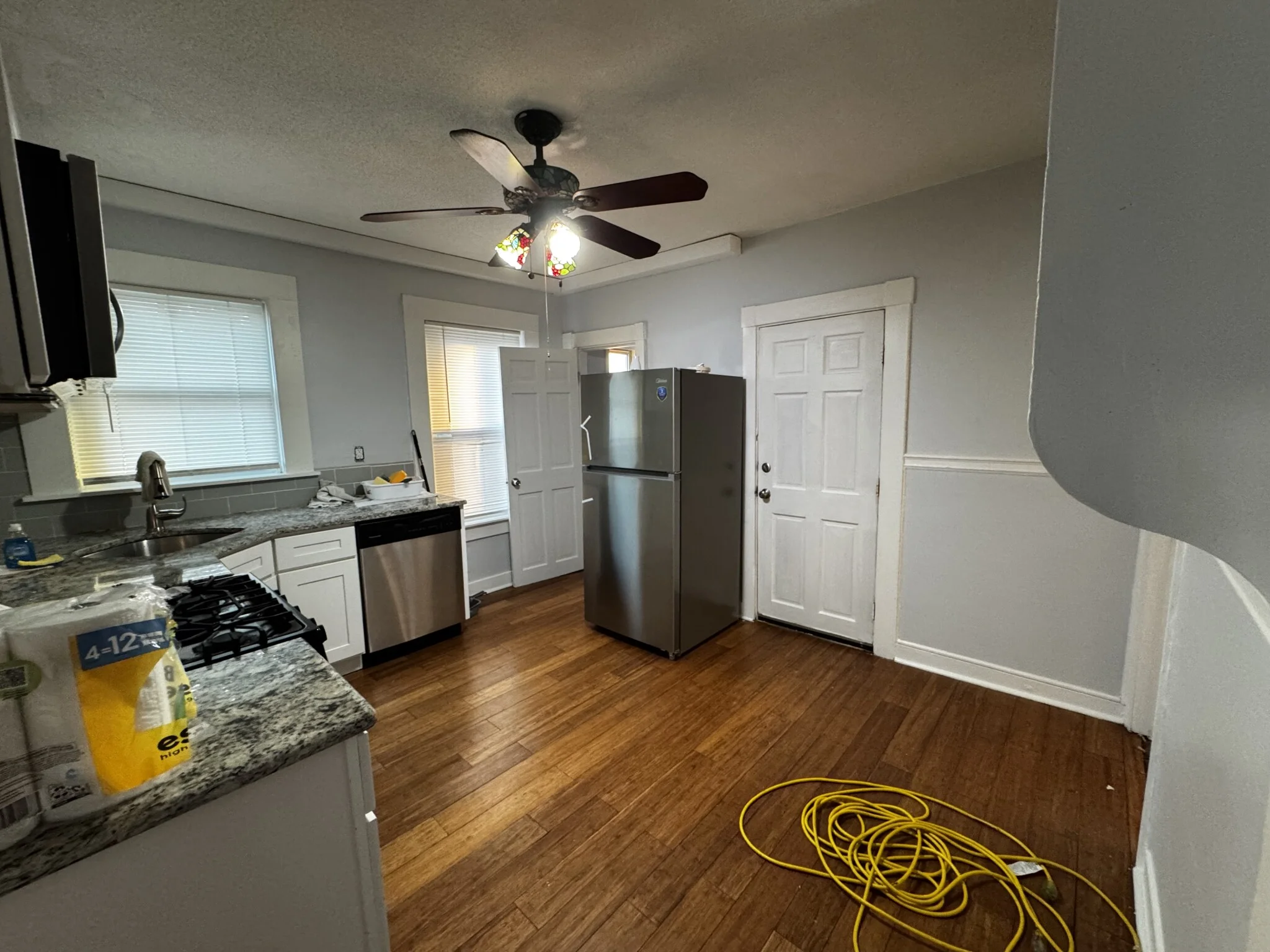 2 bed, 1 bath apartment for rent at 82 Birch St Unit 1, Lynn — photo 4 of 11