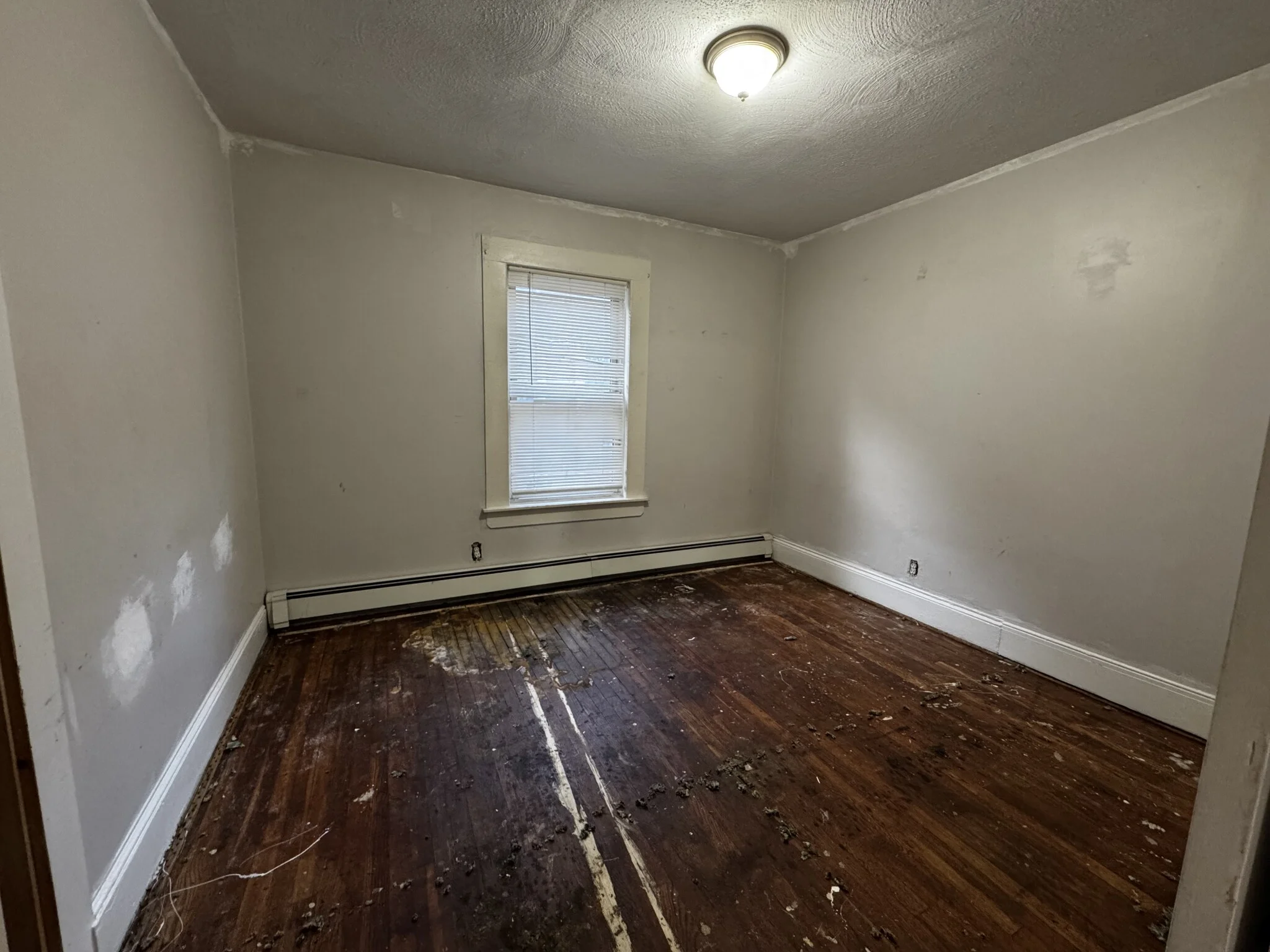 2 bed, 1 bath apartment for rent at 82 Birch St Unit 1, Lynn — photo 7 of 11
